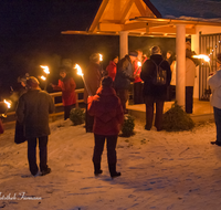 fileadmin/roha/images_galerie/kirche_religion/Ainring/KKKM-AINR-ANTONIUS-0029-D-roha-Kapelle-Antonius-Kasaleitn-Ainring-Silvester-Fackeln.png