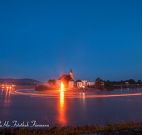 fileadmin/roha/images_galerie/brauchtum/Sonnwendfeuer/BR-SONNW-LAUF-0003-1-05-D-roha-Brauchtum-Laufen-Sonnwendfeuer-Sunnawendhansl-Salzach-Schleife.png