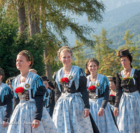 fileadmin/roha/images_galerie/orte_landschaft/Anger/Anger-Trachten-Musik-Fest/BR-TRACH-ANG-2018-08-19-0947-08-D-roha-Brauchtum-Tracht-Anger-Hoeglwoerth-Festzug.png