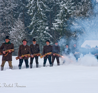 fileadmin/roha/images_galerie/brauchtum/Weihnachten-Boeller/BR-WEIH-BOELL-WEIL-EICH-0008-D-H-roha-Brauchtum-Weihnachten-Boeller-Schuetze-Weildorf-Eichham-Teisendorf.png