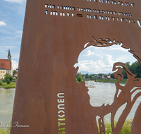 fileadmin/roha/images_galerie/orte_landschaft/Laufen/LAUF-SALZACH-KU-0003-D-roha-Laufen-Salzach-Schleife-Stiftskirche-Kunst-Kohr.png