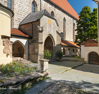 fileadmin/roha/images_galerie/orte_landschaft/Laufen/LAUF-STIFTSK-0008-04-D-roha-Laufen-Stiftskirche-Rottmayrplatz.png