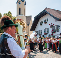 fileadmin/roha/images_galerie/orte_landschaft/Piding/Piding-Feste-Theater-usw/PID-MU-FE-2018-1020-02-D-roha-Piding-Musikfest-Festgottesdienst-Gemeinschaftsspiel.png