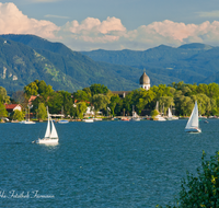 fileadmin/roha/images_galerie/orte_landschaft/Chiemsee/CHIE-FRAU-SEG-0002-D-roha-Chiemsee-Fraueninsel-Segeln-Gstadt.png