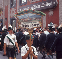 fileadmin/roha/Gautrachtenfest/Bilderglalerie/Gaufest-Teisendorf-1982-05-.png