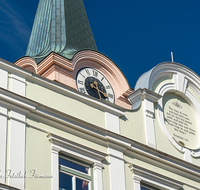 fileadmin/roha/images_galerie/architektur-Haeuser/TEI-MA-0022-3-D-roha-Teisendorf-Marktstrasse-Fassade-Kirchturm.png