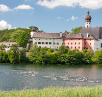 fileadmin/roha/images_galerie/Freizeit-Sport/Triathlon_und_Lauf/SPO-TRIATH-ANG-0005-2010-1604-0-04-D-roha-Sport-Triathlon-Anger-Schwimmen-Hoeglwoerth-See.png