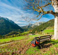 fileadmin/roha/images_galerie/Zaun-Bank/WAN-BGD-HOCHSCHW-0012-D-roha-Wandern-Berchtesgaden-Hochschwarzeck-Hochkalter-Reiter-Alpe-Ramsau-Rucksack-Bank.png