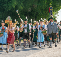 fileadmin/roha/images_galerie/orte_landschaft/Teisendorf/Weildorf/Weildorf-Trachtenfest/BR-TRACHT-FEST-WEIL-18062017-0850-01-D-roha-Brauchtum-Trachtenfest-Weildorf-Inzing-Toerring.png