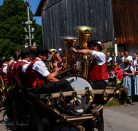 fileadmin/roha/images_galerie/brauchtum/Leonhardiritt/Holzhausen_01/Holzhausen-Ritt-2023/BR-PFRI-HOLZ-2023-1035-01-D-roha-Brauchtum-Leonhardiritt-Holzhausen-Teisendorf.png