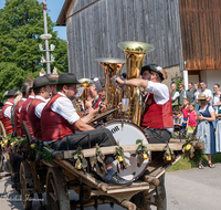 fileadmin/roha/images_galerie/brauchtum/Leonhardiritt/Holzhausen_01/Holzhausen-Ritt-2023/BR-PFRI-HOLZ-2023-1035-01-D-roha-Brauchtum-Leonhardiritt-Holzhausen-Teisendorf.png