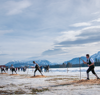 fileadmin/roha/images_galerie/brauchtum/Schnalzen/BR-SCHNA-TEI-1408-01-2019-D-R-roha-Brauchtum-Schnalzen-Teisendorf-Wimmern-Winter-Schnee.png