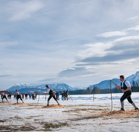 fileadmin/roha/images_galerie/brauchtum/Schnalzen/BR-SCHNA-TEI-1408-01-2019-D-R-roha-Brauchtum-Schnalzen-Teisendorf-Wimmern-Winter-Schnee.png