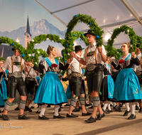 fileadmin/roha/Gautrachtenfest/Bilderglalerie/Gaufest-2023/Gauheimatabend/BR-GAUFEST-TEIS-2023-2-2115-1-D-roha-Tracht-Gaufest-Teisendorf.png