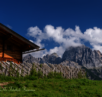 fileadmin/roha/images_galerie/orte_landschaft/Lofer-Kirchental-Wildenthal-Unken/LOFER-LIZTLALM-0002-D-roha-Lofer-Weissbach-Litzlalm-Muehlsturzhoerner-Zaun.png