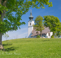 fileadmin/roha/images_galerie/orte_landschaft/Piding/PID-JOHAN-0001-02-D-roha-Piding-St-Johannes-Johannishoegl-Kirche.png