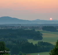 fileadmin/roha/images_galerie/stimmung-Sonne/Sonnenaufgang/SO-AU-ANG-VACH-0001-01-D-roha-Sonnenaufgang-Anger-Vachenlueg-Strass-Ainring-Haunsberg.png