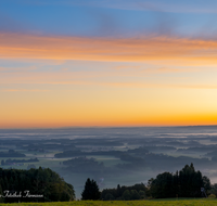 fileadmin/roha/images_galerie/stimmung-Sonne/Sonnenaufgang/SO-AU-HOCHH-2-0649-D-roha-Sonnenaufgang-Hochhorn-Stimmung-Rupertiwinkel.png