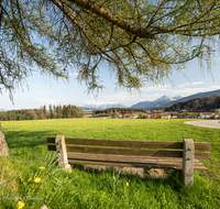 fileadmin/roha/images_galerie/orte_landschaft/Teisendorf/TEI-NORD-WEST-0011-00-4-D-roha-Teisendorf-Panorama-Untersberg-Hochstaufen-Stegreuth.png