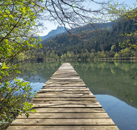 fileadmin/roha/images_galerie/orte_landschaft/Bad_Reichenhall/BAD-REI-THUM-0016-0-01-D-roha-Bad-Reichenhall-Thumsee-Steg.png