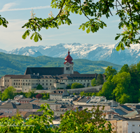 fileadmin/roha/images_galerie/orte_landschaft/Salzburg/Nonnberg/SA-NONNB-0002-1-D-roha-Salzburg-Alstadt-Nonnberg-Tennengebirge-Kastanie.png