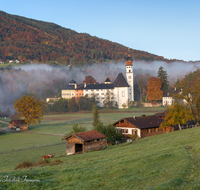 fileadmin/roha/images_galerie/orte_landschaft/Anger/Hoeglwoerth/AN-HOE-0056-01-D-roha-Anger-Hoeglwoerth-Herbst-Anger-Hoeglwoerth-Herbst.png