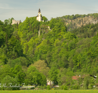 fileadmin/roha/images_galerie/orte_landschaft/Bad_Reichenhall/BAD-REI-PANKR-0019-D-roha-Bad-Reichenhall-Pankraz-Kircherl-Karlstein-Fruehling-Ruine.png