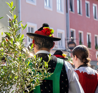 fileadmin/roha/images_galerie/orte_landschaft/Teisendorf/Teisendorf-Marktstrasse-Konzert/TEI-MA-STA-KON-2024-1-0125-D-roha-Teisendorf-Marktstrasse-Standkonzert.png