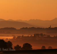 fileadmin/roha/images_galerie/stimmung-Sonne/STIM-ULR-0006-D-roha-Stimmung-Sonnenaufgang-Ulrichshoegl.png