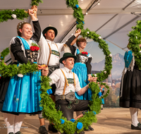 fileadmin/roha/images_galerie/orte_landschaft/Teisendorf/Gaufest-GauverbandI-Freitag14.-Sonntag23.Juli2023/BR-GAUFEST-TEIS-2023-2-2119-1-D-roha-Tracht-Gaufest-Teisendorf.png