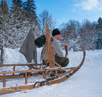 fileadmin/roha/images_galerie/Landwirtschaft/Forst-Holzknecht/HOLZKNE-HAM-0014-D-roha-Holzknecht-Schlitten-Winter-Siegsdorf-Hammer-Winterzug.png