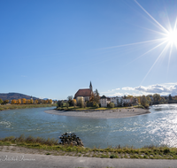 fileadmin/roha/images_galerie/stimmung-Sonne/LAUF-SALZA-SO-0006-D-roha-Laufen-Salzach-Schleife-Stiftskirche-Sonne.png