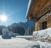 fileadmin/roha/images_galerie/stimmung-Sonne/BGD-ROSSF-GOELL-0002-0-06-D-M-roha-Berchtesgaden-Rossfeld-Goell-Oberahorn-Alm-Winter.png