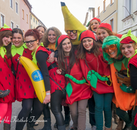 fileadmin/roha/images_galerie/brauchtum/Fasching/BR-FASCHI-MA-ZU-2015-1515-01-D-roha-Brauchtum-Fasching-Zug-Teisendorf-Marktstrasse-Fruechte.png