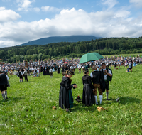 fileadmin/roha/Gautrachtenfest/Bilderglalerie/Gaufest-2023/Festsonntag/BR-GAUFEST-TEIS-2023-3-1049-01-D-roha-Tracht-Gaufest-Teisendorf.png