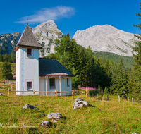 fileadmin/roha/images_galerie/kirche_religion/Berchtesgaden/KKKM-BGD-KUEHR-0004-D-roha-Kapelle-Berchtesgaden-Nationalpark-Kuehroint-Watzmann.png