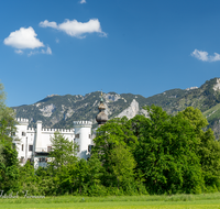 fileadmin/roha/images_galerie/orte_landschaft/Bad_Reichenhall/BAD-REI-MARZ-0014-D-roha-Bad-Reichenhall-Schloss-Marzoll-Untersberg.png