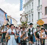 fileadmin/roha/images_galerie/orte_landschaft/Teisendorf/Gaufest-GauverbandI-Freitag14.-Sonntag23.Juli2023/BR-GAUFEST-TEIS-2023-3-1145-02-D-roha-Tracht-Gaufest-Teisendorf.png