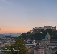 fileadmin/roha/images_galerie/orte_landschaft/Salzburg/Nacht-Salzburg/SA-ALTST-NACHT-0024-01-D-roha-Salzburg-Altstadt-Sonnenuntergang-Festung-Hohensalzburg.png