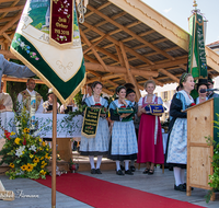 fileadmin/roha/images_galerie/orte_landschaft/Anger/Anger-Trachten-Musik-Fest/BR-FEST-ANG-MUS-TRACH-2018-08-19-1038-0-03-D-roha-Brauchtum-Fest-Anger-Trachtenverein-Musikkapelle-Festaltar.png