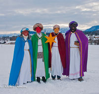 fileadmin/roha/images_galerie/brauchtum/Weihnachten-Sternsinger/BR-WEIH-HEILDREIKOEN-0021-D-roha-Brauchtum-Weihnachten-Heilig-Drei-Koenige-Sternsinger-Teisendorf.png