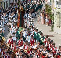 fileadmin/roha/images_galerie/orte_landschaft/Teisendorf/Gaufest-GauverbandI-Freitag14.-Sonntag23.Juli2023/BR-GAUFEST-TEIS-2023-3-1137-06-D-roha-Tracht-Gaufest-Teisendorf.png