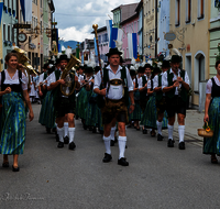 fileadmin/roha/images_galerie/orte_landschaft/Teisendorf/Gaufest-GauverbandI-Freitag14.-Sonntag23.Juli2023/BR-GAUFEST-TEIS-2023-3-1148-01-D-roha--Tracht-Gaufest-Teisendorf..png