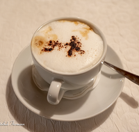 fileadmin/roha/images_galerie/kulinarisch/GAS-ALTW-PID-ESSEN-0003-0-0-01-D-roha-Gastronomie-Altwirt-Piding-Capuccino.png