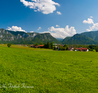 fileadmin/roha/images_galerie/orte_landschaft/Inzell/INZ-0106-PPPP-D-roha-Inzell-Berge-Panorama.png