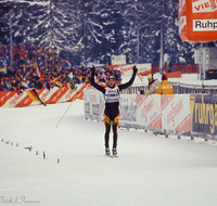 fileadmin/roha/images_galerie/Freizeit-Sport/Biathlon/2002-Biathlon/SPO-BIATH-0000-2002-01-17-Ruhpolding-Biathlon-4976.png