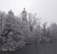 fileadmin/roha/images_galerie/Winter/AN-HOE-WIN-0093-D-roha-Anger-Hoeglwoerth-Zwiebelturm-Winter.png