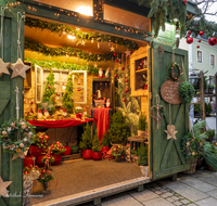 fileadmin/roha/images_galerie/orte_landschaft/Teisendorf/Teisendorf-Markt/TEI-MA-MARKT-0060-D-roha-Teisendorf-Marktstrasse-Andreasmarkt-Weihnachten.png