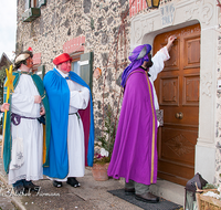 fileadmin/roha/images_galerie/brauchtum/Weihnachten-Sternsinger/BR-WEIH-HEILDREIKOEN-0075-D-M-roha-Brauchtum-Weihnachten-Heilig-Drei-Koenige-Sternsinger-Teisendorf.png