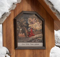 fileadmin/roha/images_galerie/kirche_religion/Berchtesgaden/Kunterweg-Rosenkranzweg/KKKM-BGD-RA-KU-0019-02-D-roha-Rosenkranzstation-Weg-Ramsau-Kunterweg-Berchtesgaden-Maria.png